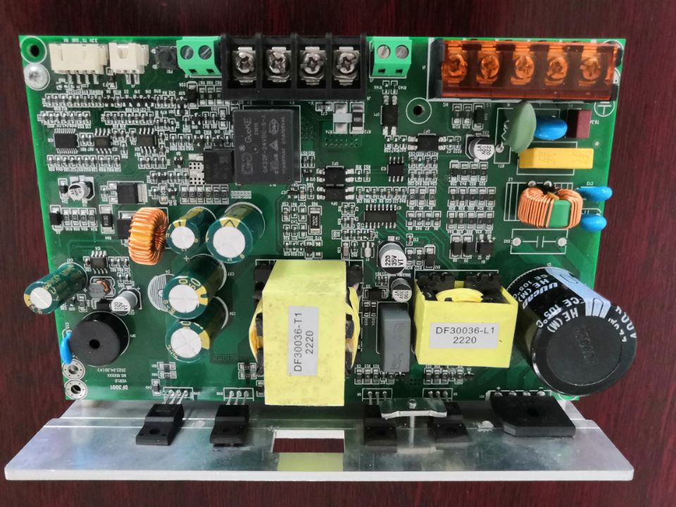 高质量组装和性能的RF PCB设计